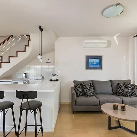 Villa Asterion Deep Blue *